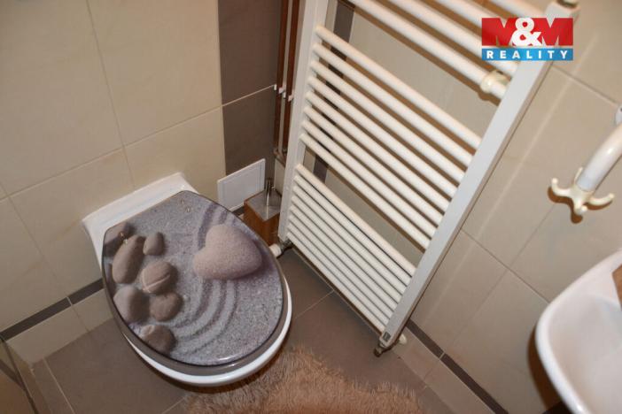 Prodej bytu 3+1, Jaroměř - Pražské Předměstí, Husova, 124 m2