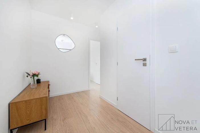 Prodej bytu 2+kk, Praha - Kobylisy, Třeboradická, 48 m2