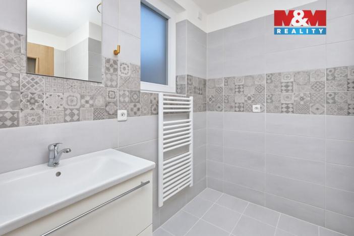 Prodej rodinného domu, Všestary - Menčice, Hlavní, 74 m2