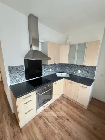 Pronájem bytu 2+1, Kladno, Zd. Petříka, 51 m2