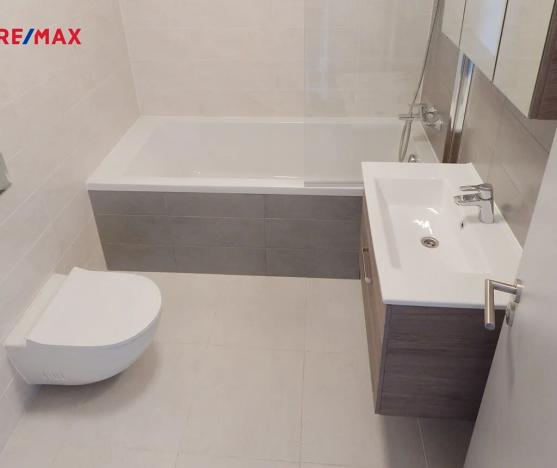 Pronájem bytu 3+kk, Kladno, Benediktínská, 78 m2