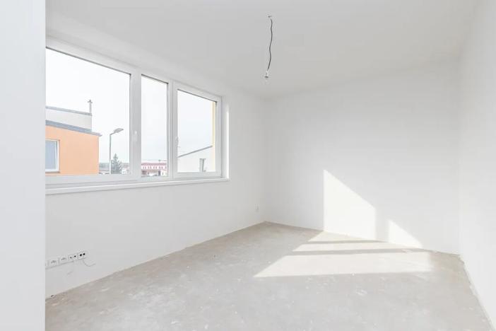 Prodej rodinného domu, Milovice, Modřínová, 122 m2