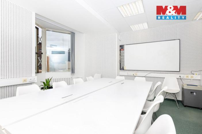 Pronájem kanceláře, Pardubice - Zelené Předměstí, 331 m2