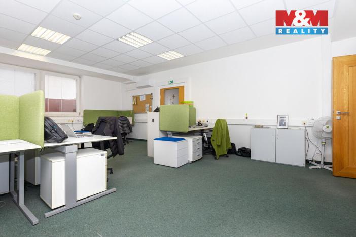 Pronájem kanceláře, Pardubice - Zelené Předměstí, 331 m2