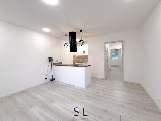 Pronájem bytu 2+kk, Česká Lípa, Bohuslava Martinů, 42 m2