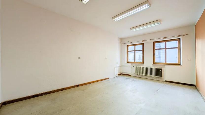 Pronájem bytu 1+kk, Ivančice, Palackého náměstí, 30 m2
