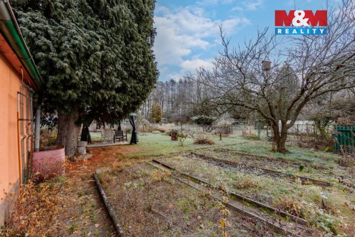 Prodej zahrady, Dalovice, 424 m2