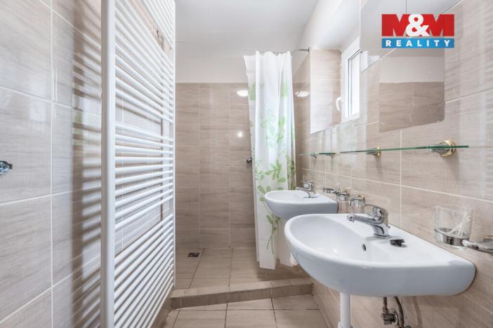 Prodej činžovního domu, Černčice, Husova, 732 m2