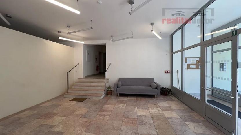 Pronájem bytu 1+kk, Brno, Rakovecká, 22 m2