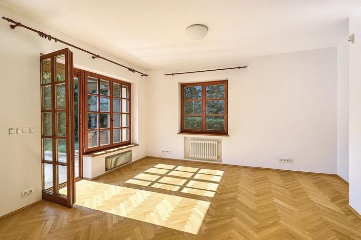 Pronájem vily, Praha - Břevnov, 316 m2