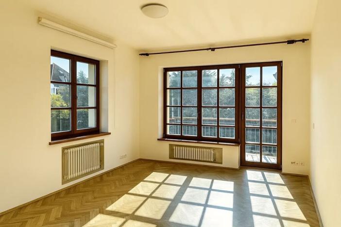 Pronájem vily, Praha - Břevnov, 316 m2