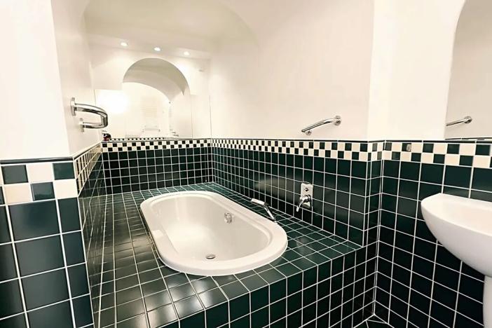 Pronájem bytu 4+1, Praha - Malá Strana, 170 m2