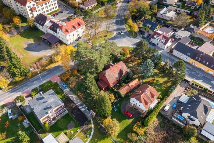 Prodej pozemku pro bydlení, Praha - Zličín, Hrozenkovská, 1647 m2