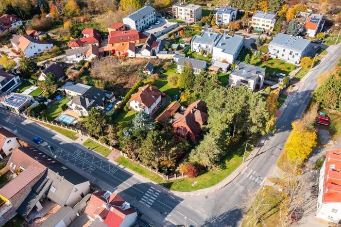 Prodej pozemku pro bydlení, Praha - Zličín, Hrozenkovská, 1647 m2