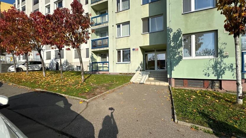 Pronájem bytu 1+1, Praha - Černý Most, Bratří Venclíků, 35 m2