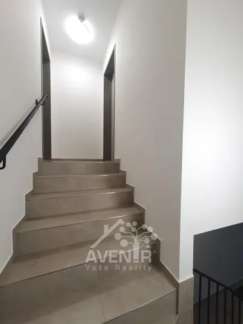 Pronájem bytu 2+kk, Stráž nad Nisou, Myslbekova, 48 m2