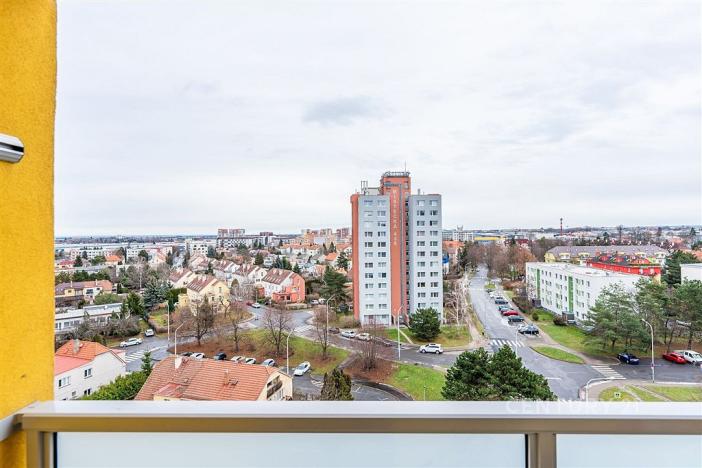 Pronájem bytu 1+kk, Praha, Křivoklátská, 28 m2