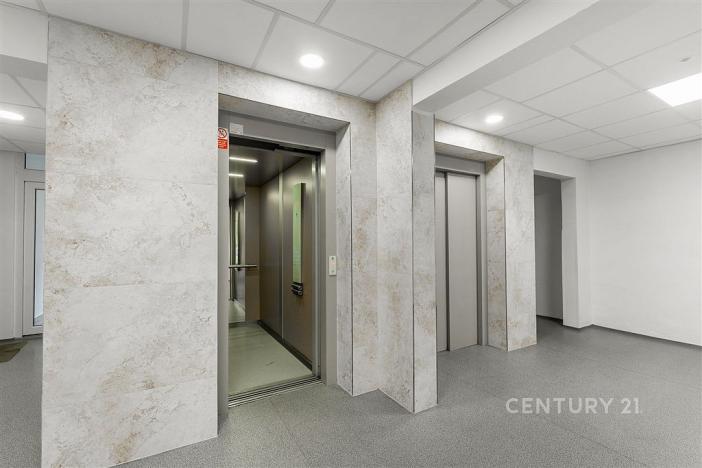 Pronájem bytu 1+kk, Praha, Křivoklátská, 28 m2