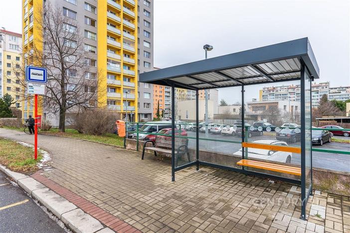 Pronájem bytu 1+kk, Praha, Křivoklátská, 28 m2