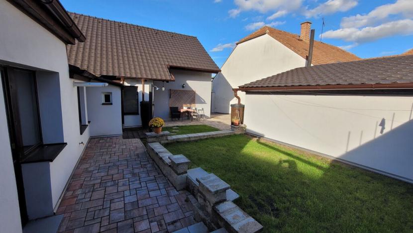 Prodej rodinného domu, Straškov-Vodochody - Straškov, 100 m2