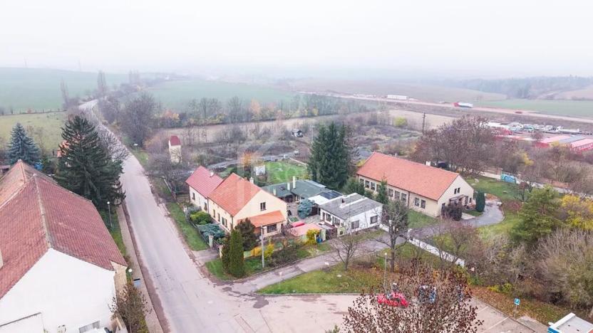 Prodej podílu pozemku, Třebíz, 161602 m2