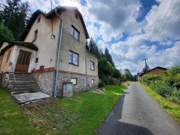 Prodej podílu rodinného domu, Stříbrná, 120 m2