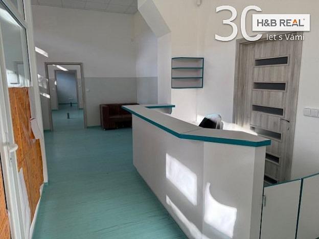 Pronájem komerční, Vsetín, 200 m2