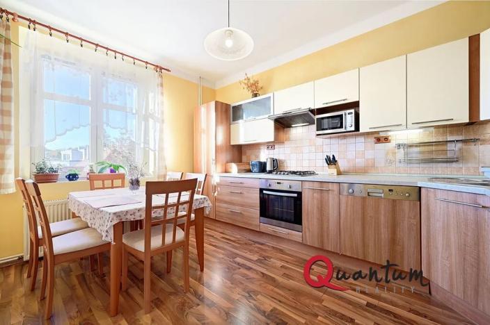 Prodej bytu 3+1, Praha - Smíchov, U Pernikářky, 98 m2