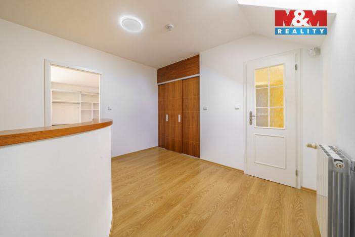 Prodej rodinného domu, Karlovy Vary - Hůrky, Motýlí, 244 m2