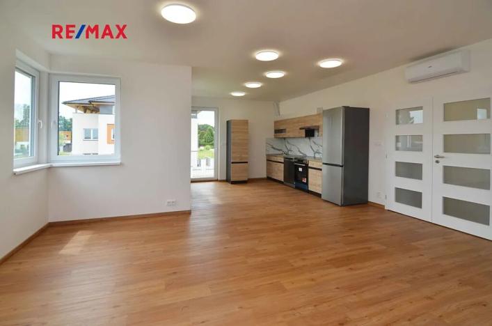 Pronájem bytu 4+kk, Úhonice, Otakara Kádnera, 111 m2