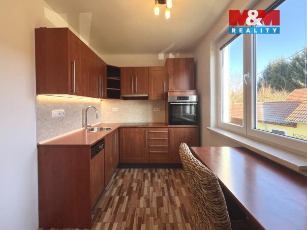 Prodej bytu 3+1, Mojné, 60 m2