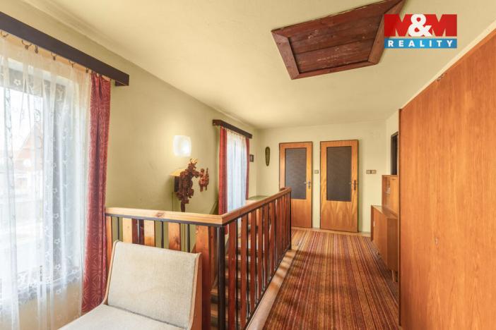 Prodej rodinného domu, Hřebeč, Opletalova, 184 m2