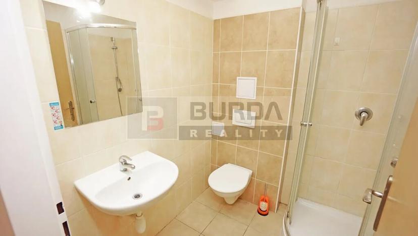 Pronájem bytu 1+kk, Neratovice, 26 m2