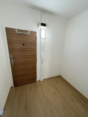 Pronájem bytu 1+1, Praha, Květnového vítězství, 30 m2
