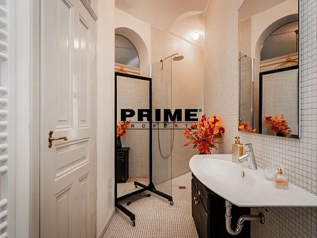 Pronájem obchodního prostoru, Praha - Staré Město, Martinská, 76 m2