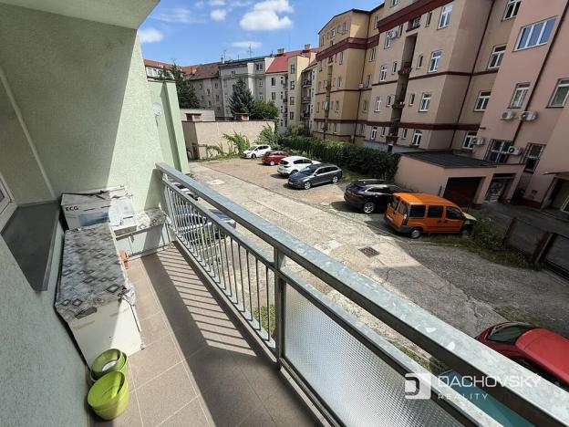 Pronájem bytu 1+1, Pardubice, Karla IV., 35 m2