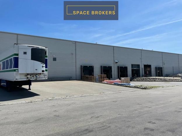 Pronájem skladu, Brno, 1350 m2