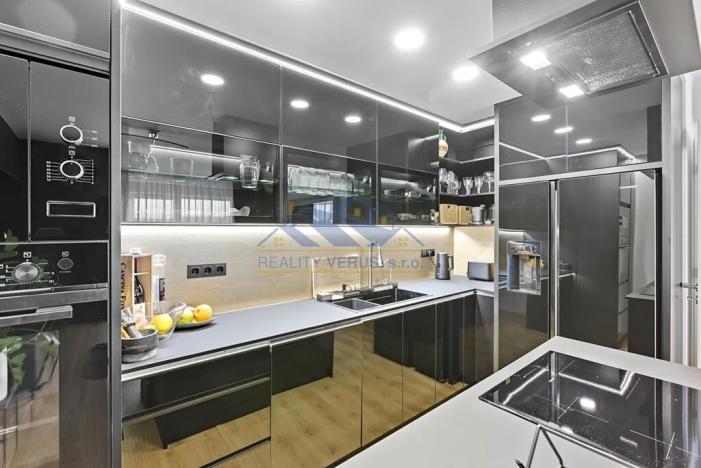 Pronájem bytu 3+kk, Beroun, U Židovského hřbitova, 77 m2