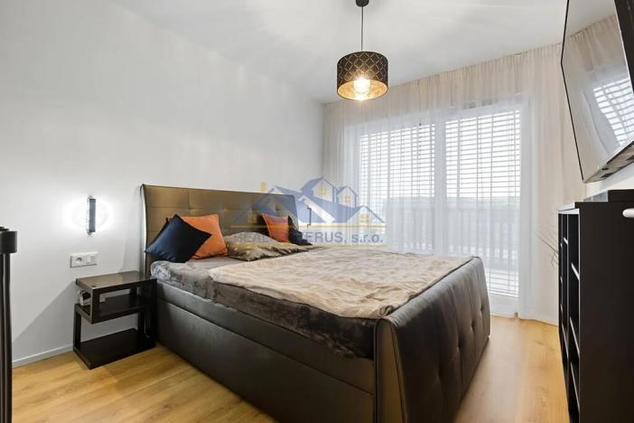 Pronájem bytu 3+kk, Beroun, U Židovského hřbitova, 77 m2