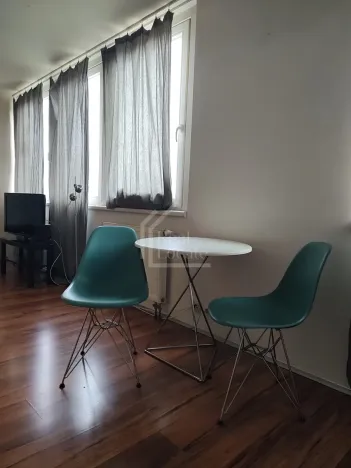 Prodej bytu 1+kk, Praha - Karlín, Molákova, 36 m2