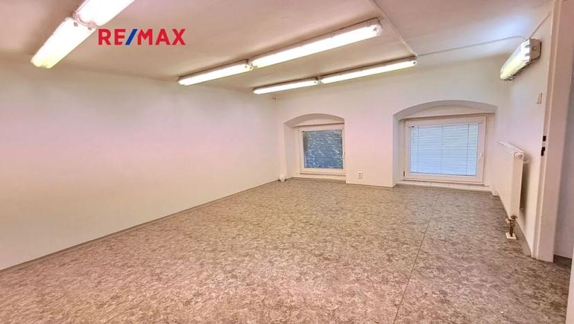 Pronájem skladu, Praha - Karlín, Sokolovská, 36 m2