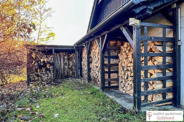 Prodej rodinného domu, Cvikov, 210 m2