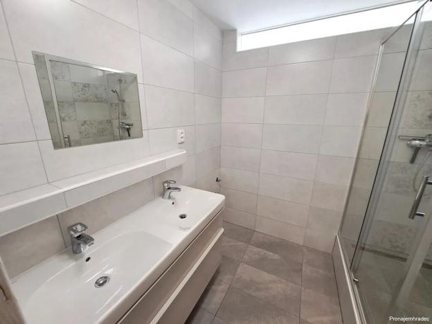 Pronájem bytu 2+1, Hradec Králové, třída Edvarda Beneše, 62 m2