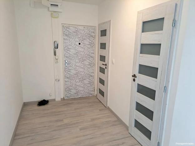 Pronájem bytu 2+1, Hradec Králové, třída Edvarda Beneše, 62 m2