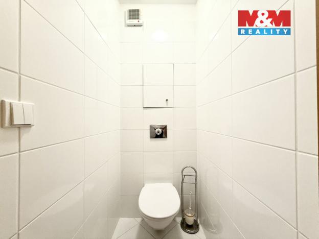 Pronájem bytu 1+kk, Praha - Prosek, Litoměřická, 52 m2