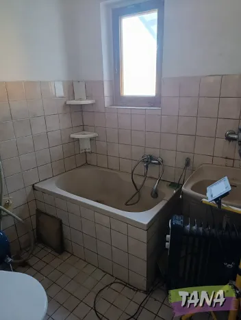 Prodej rodinného domu, Nové Dvory, Masarykovo nám., 120 m2