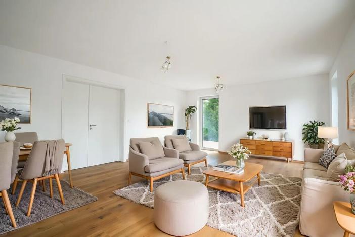 Pronájem rodinného domu, Kamenice, 183 m2