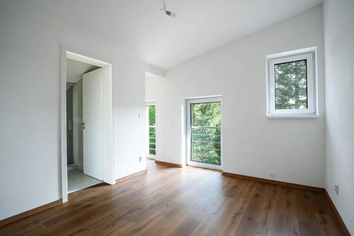 Pronájem rodinného domu, Kamenice, 183 m2