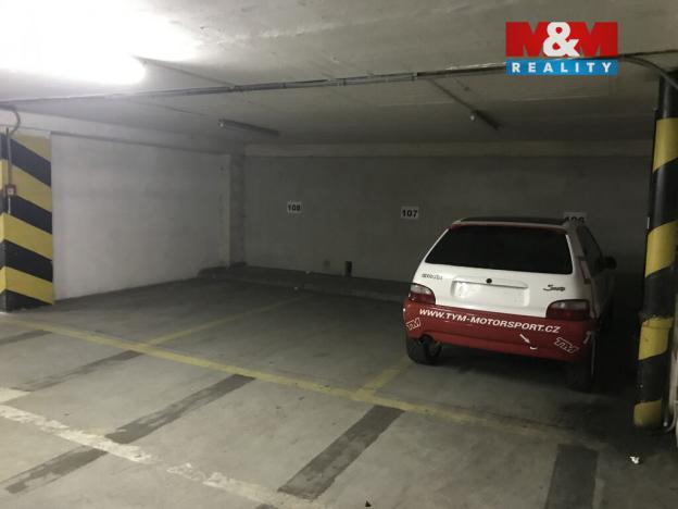 Pronájem garážového stání, Praha - Krč, Štúrova, 16 m2