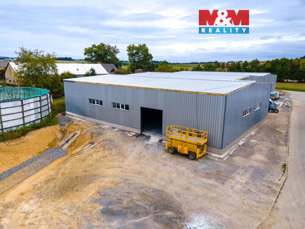 Pronájem skladu, Cerekvice nad Loučnou, 793 m2